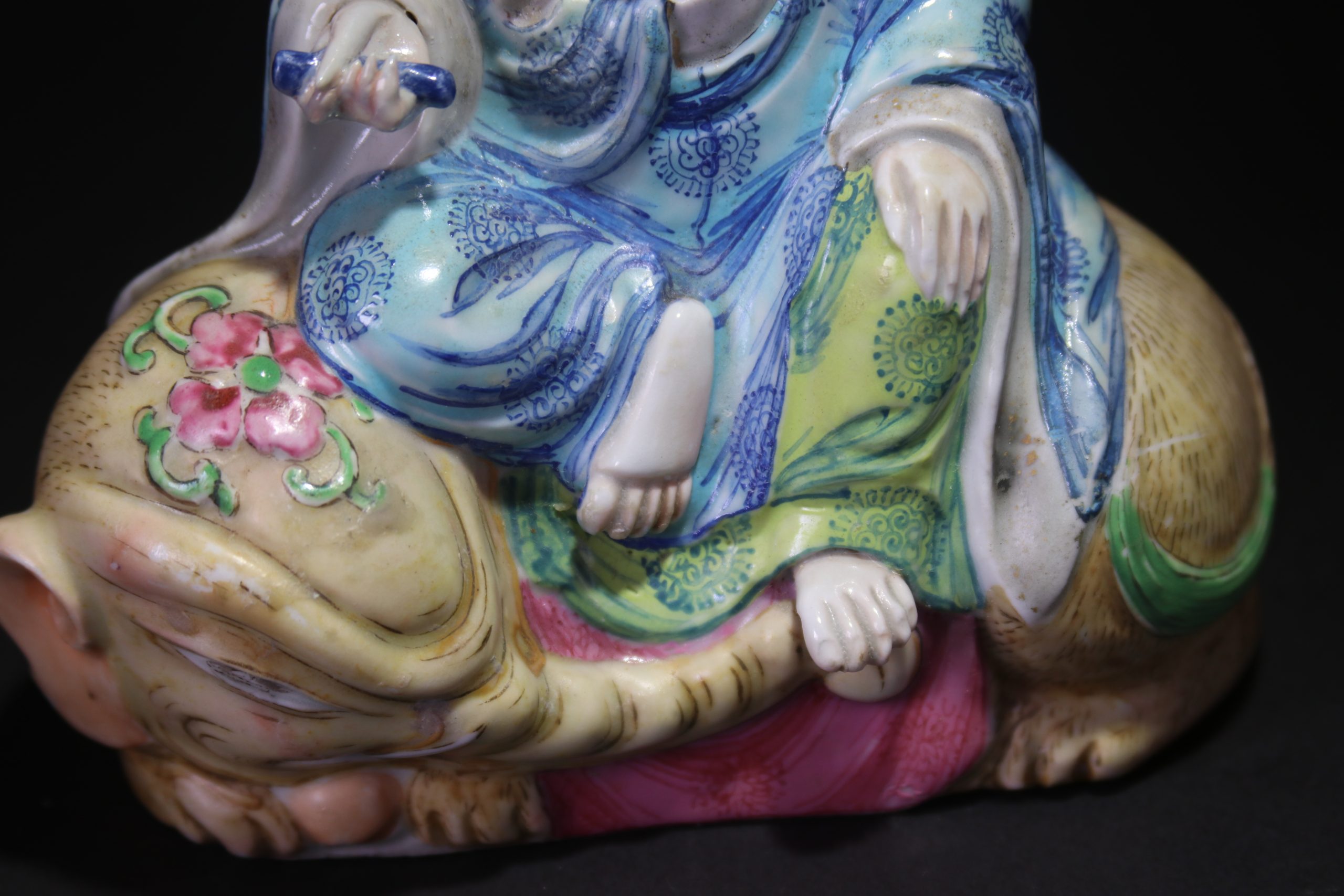 Porcelain Guanyin B (3)