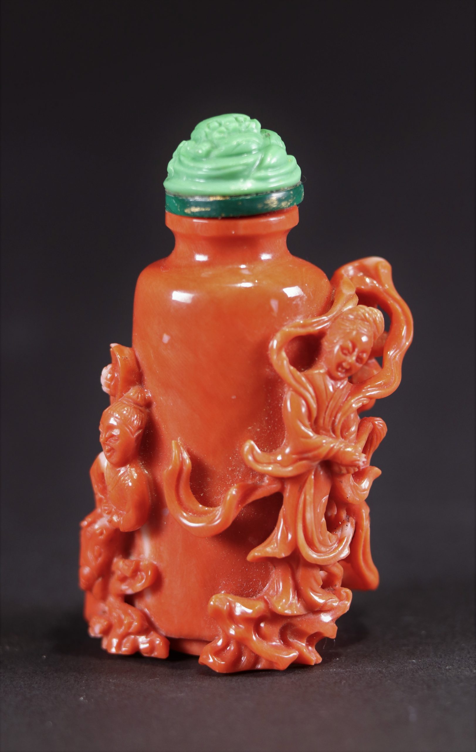 Red Coral snuffbottle A (8)